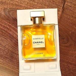 Chanel perfume